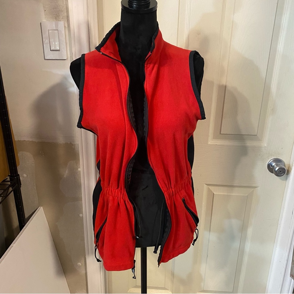 The North Face Vest Women's Red Sleeveless zip front zip pockets cinch waist - Picture 3 of 12